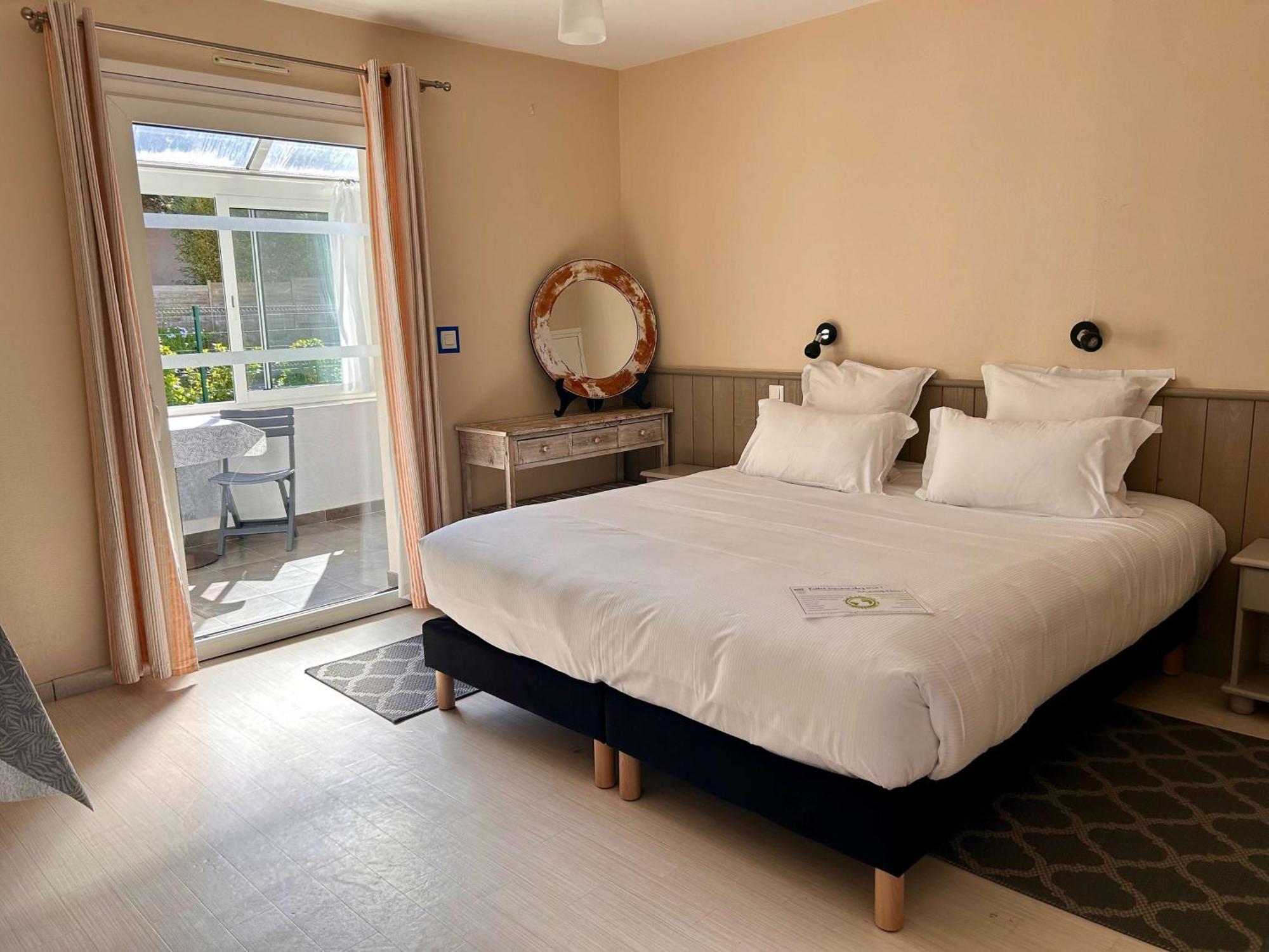 Brit Hotel Lannion-Perros Guirec Exterior foto