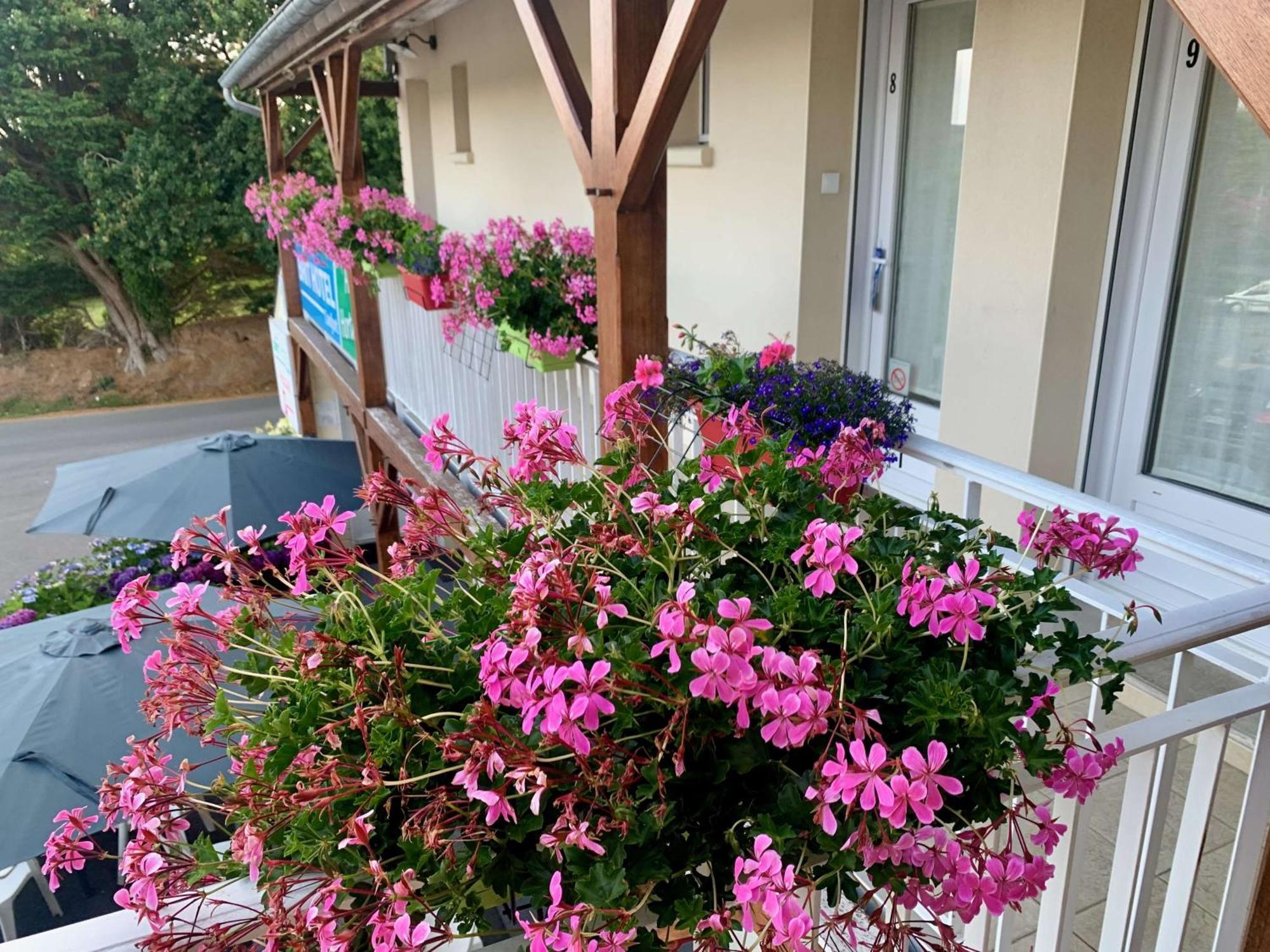 Brit Hotel Lannion-Perros Guirec Exterior foto